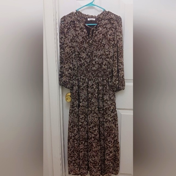 Blu Pepper Dress - Picture 5 of 10